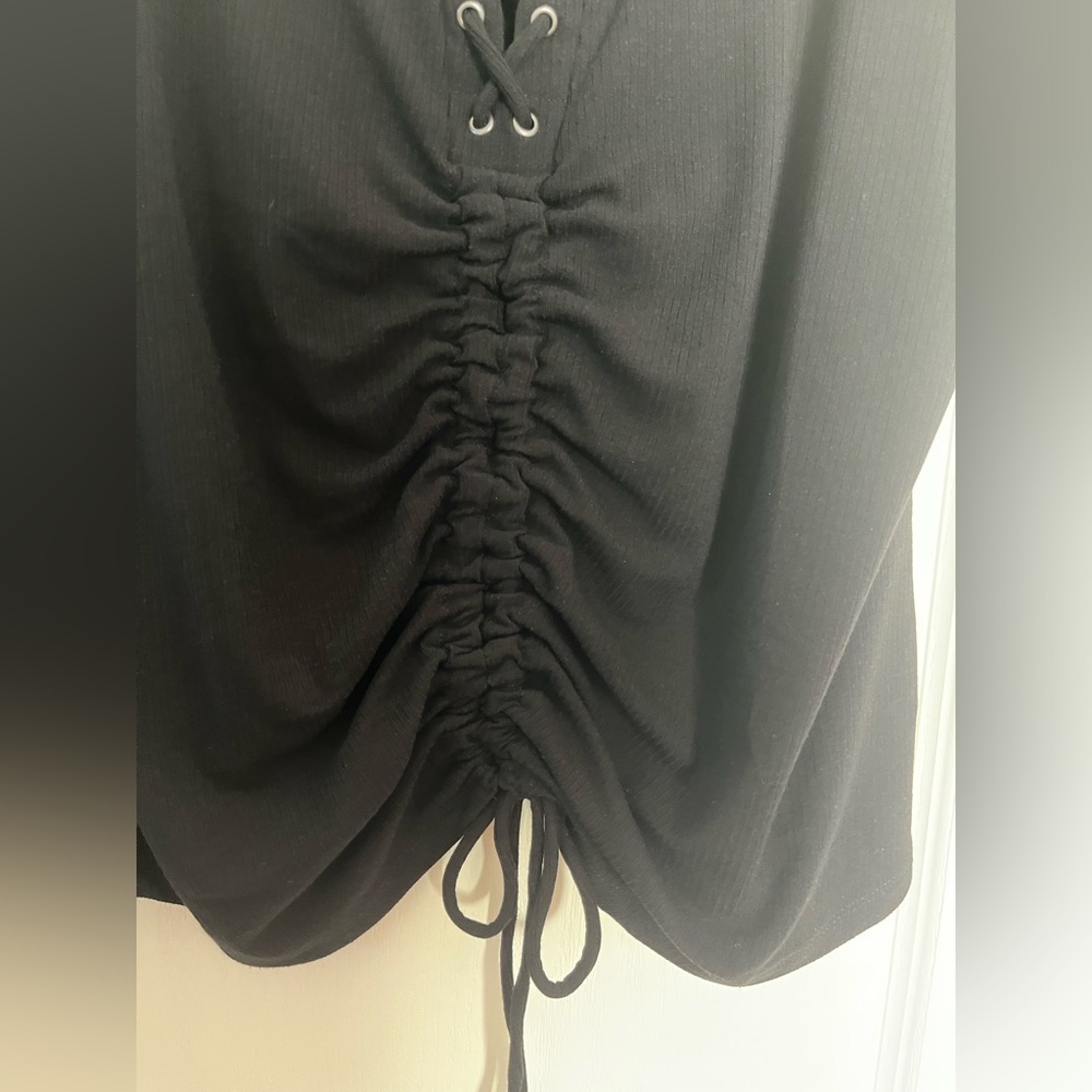 Torrid NWT super soft ribbed sleeveless shirt. Black. 3X - Picture 3 of 7